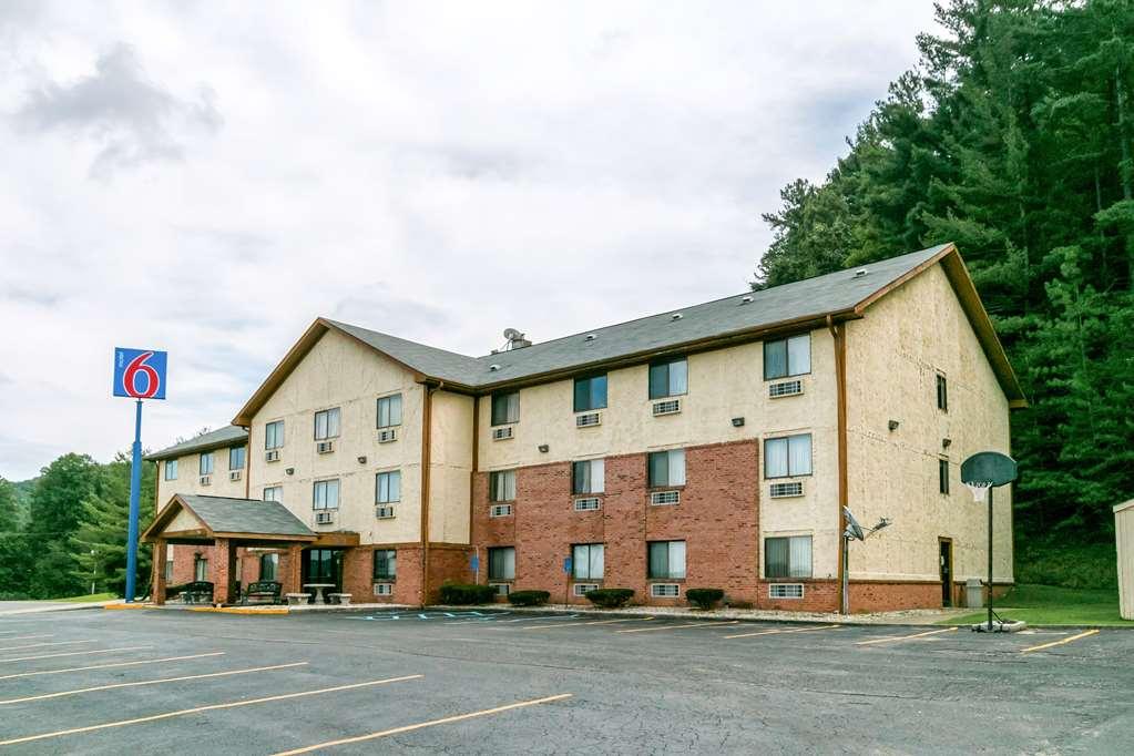 Motel 6 Morehead Eksteriør bilde