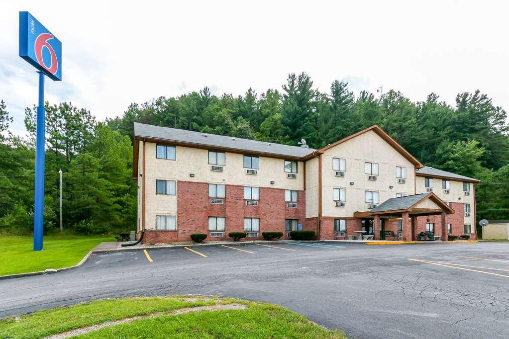 Motel 6 Morehead Eksteriør bilde